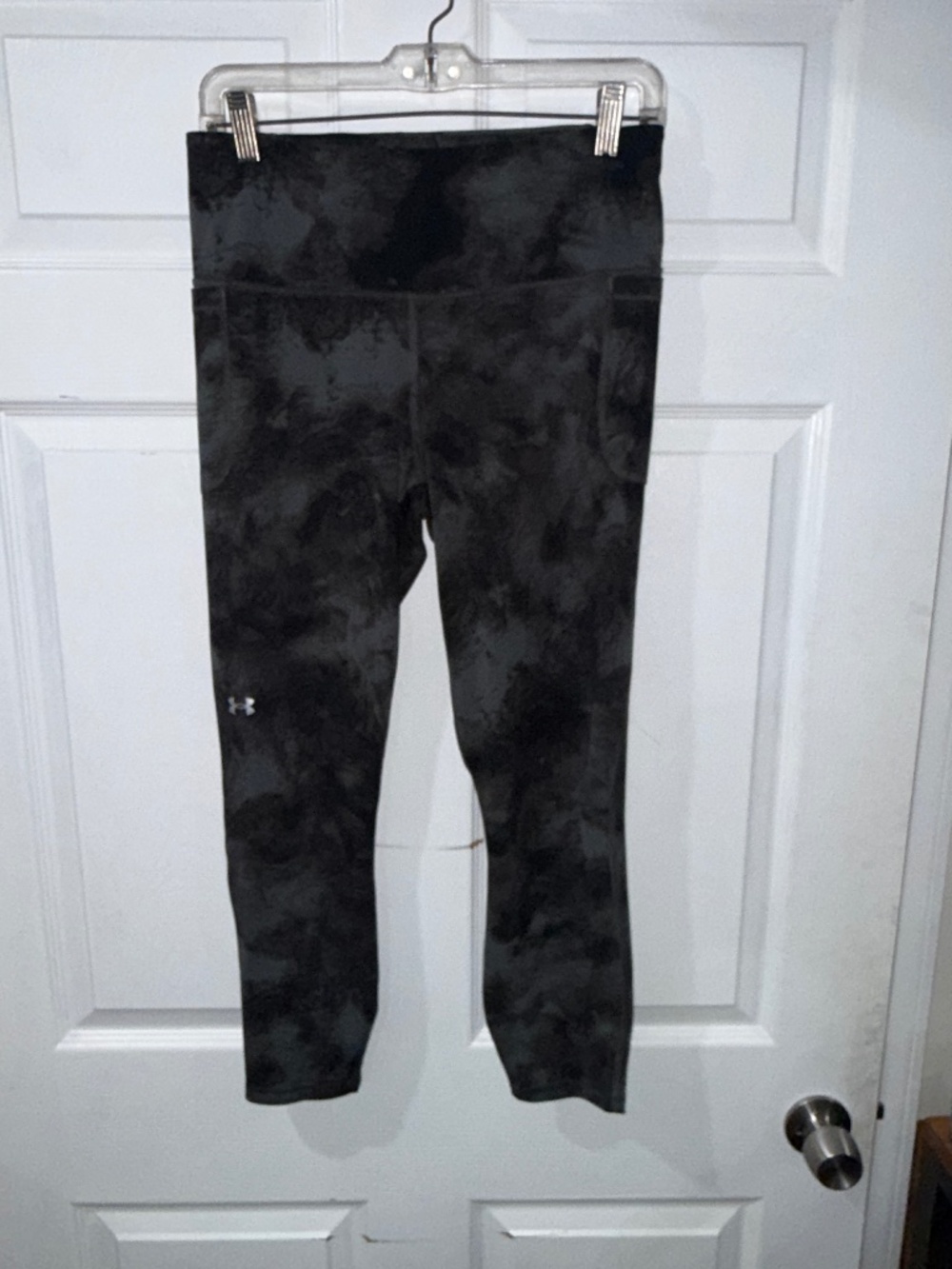 UA Under Armor Movement Printed Women's Ankle Leggings - LARGE